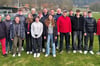 16 neue Leichtathletik-Kampfrichter wurden jetzt im Stadion in Riesenbeck unter Leitung des Referententeams Wolfgang Göcken und Dörthe Lange ausgebildet.