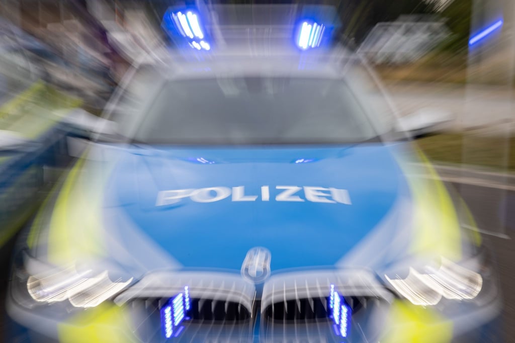 Unbekannter Bricht In Tankstelle In Bonn Ein