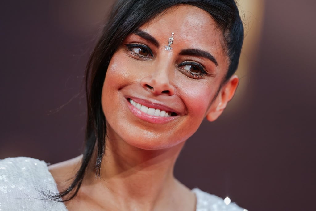Deutscher Fernsehpreis: Collien Fernandes Strahlt Als Single Lady - zgh4q9x