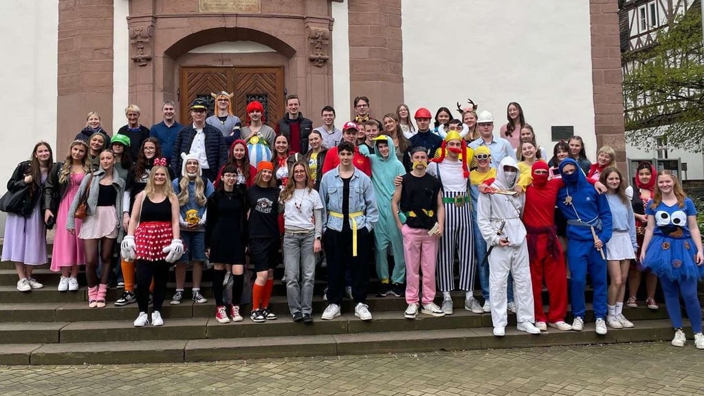 Höxter und die Mottowoche Als Asterix oder im Pyjama im Gymnasium