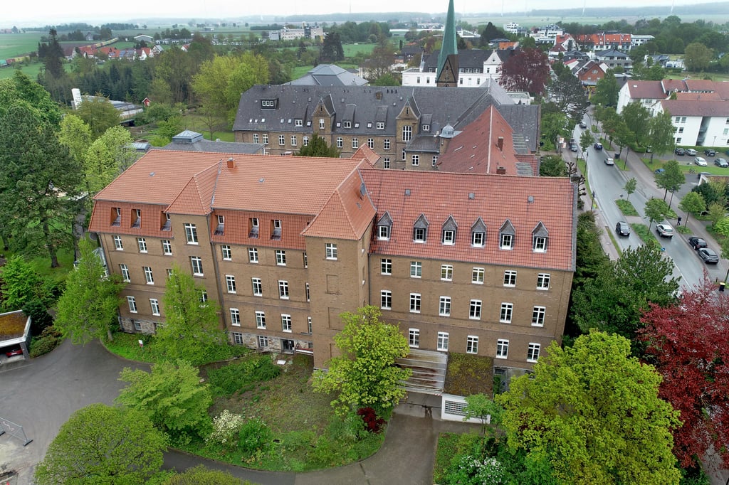 Ordensschwestern in Salzkotten können bauen
