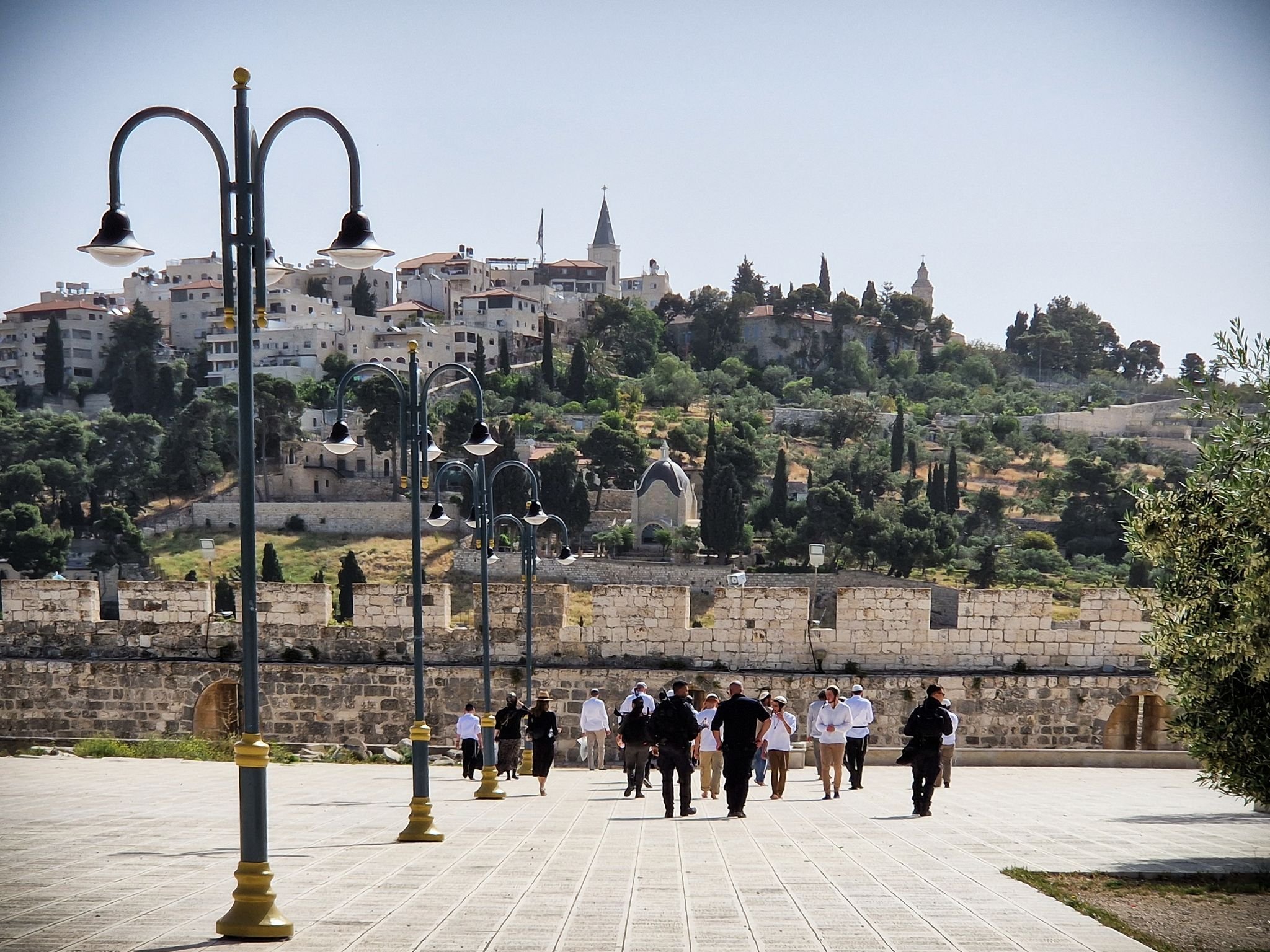 Pessach-Höhepunkt an Jerusalems Klagemauer mit Gebeten für Geiseln