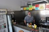 Die Kühlschränke geleert, Herd und Fritteusen abgeschaltet: Matthias Dolenc verabschiedet sich von seiner „Schnitzel-Schmiede“, in der er seit gut sechs Jahren auf frische Produkte gesetzt hat.