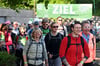 Getreu dem Motto „Der Weg ist das Ziel“ nahmen sich die fast 500 Wanderfreunde den „Münster-Marsch“ in Angriff.