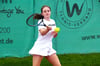 Carolin Hartmann (BW Halle) unterlag gestern in zwei Sätzen bei den Westfälischen Jugendmeisterschaften im Tennis auf der Anlage des TC Rot-Weiß Dülmen.