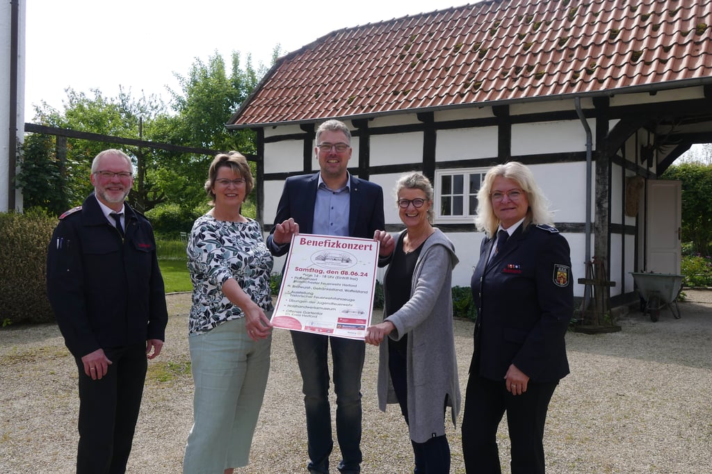 Hiddenhausen Blasorchester gibt Benefizkonzert auf Gut Hiddenhausen