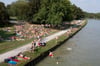 Im Sommer sind die Liegeflächen am Dortmund-Ems-Kanal voll belegt. Durch liegengebliebene Essensreste werden Ratten angelockt.