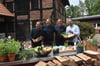 Vier, die sich auf Anhieb prächtig verstanden (von links): Ulrich Erpenbeck, die Köche Björn Freitag und Frank Buchholz sowie Henner Erpenbeck.