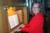 Ulrike Lausberg wird am morgigen Sonntag 60 Jahre alt. Freunde und Wegbegleiter schenken ihr am kommenden Samstag ein Konzert „The Best of 60 Years“ in der Evangelischen Bodelschwingh-Kirche in Wechte. Sie selbst wird an diesem Tag die Orgel spielen und durch das Programm führen.