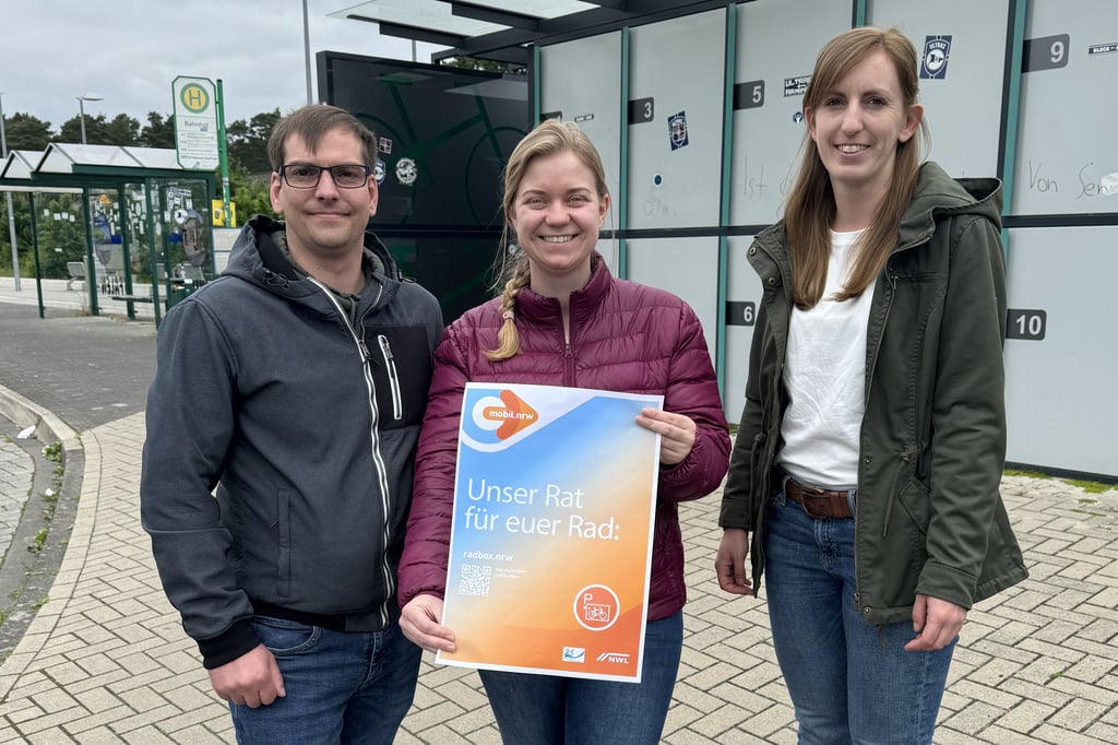 Schloß Holte-Stukenbrock: Bike-and-Ride-Anlage am Bahnhof eröffnet