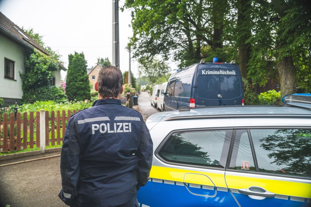 28-Jähriger soll Großeltern und Mutter getötet haben 