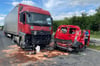 Auf der A33 hat sich am Dienstag (4. Juni)  in Fahrtrichtung Brilon zwischen Borchen-Etteln und dem Autobahnkreuz Wünnenberg-Haaren ein Unfall ereignet.