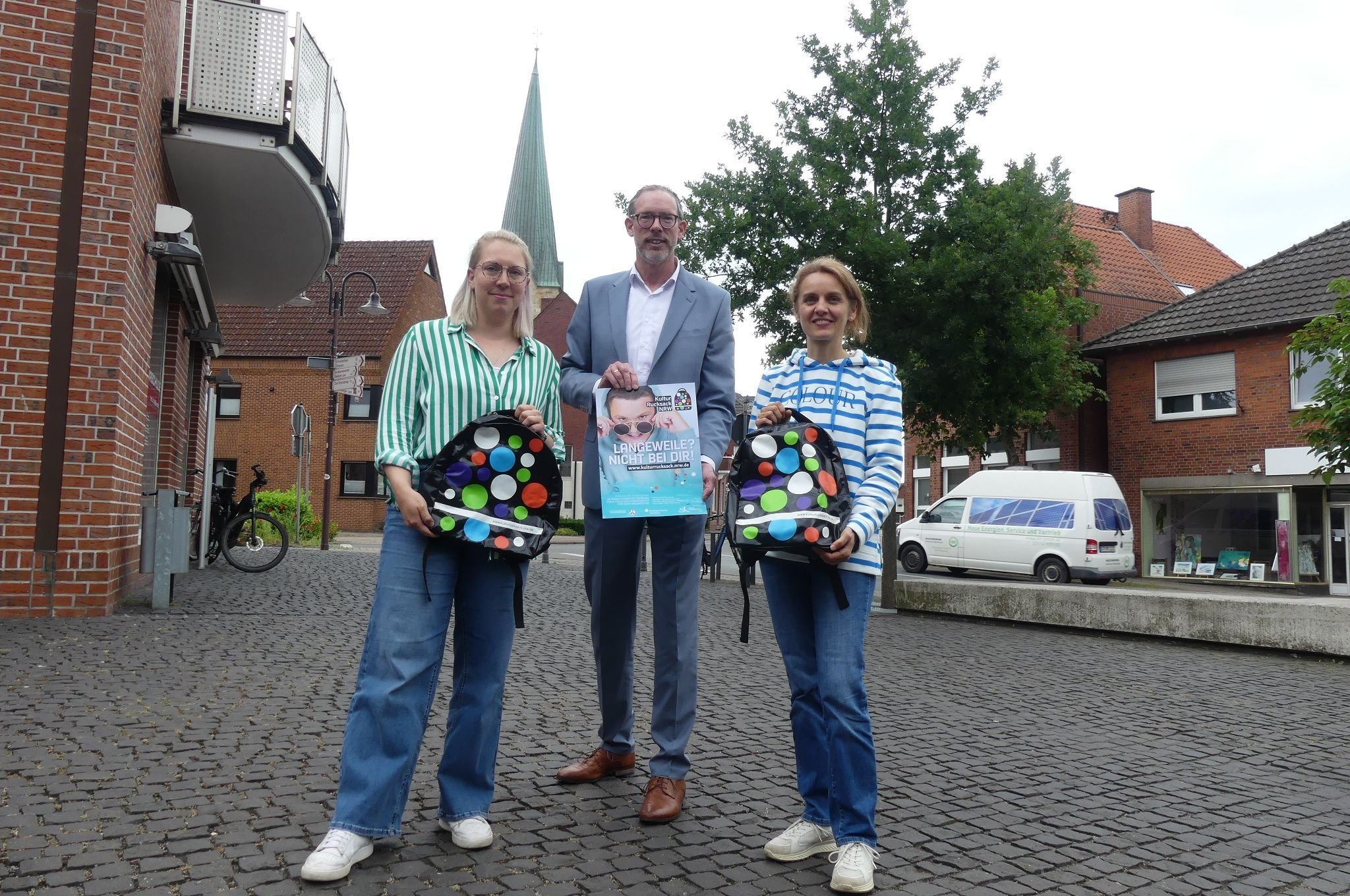 Kulturrucksack In Saerbeck: Highspeed, Makramee Und Lagerfeuer