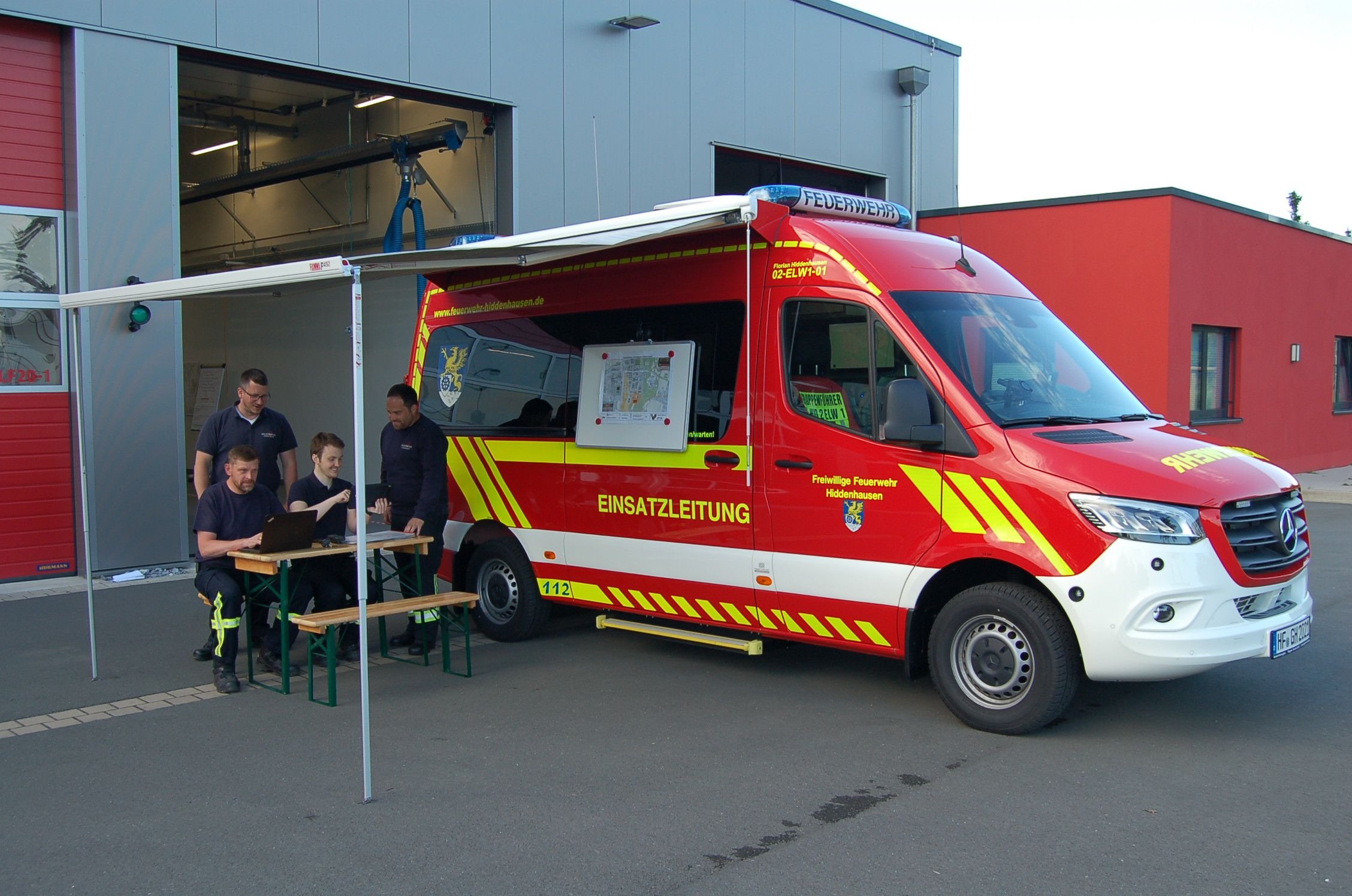 HIddenhausen: Die Neue Rollende Kommandozentrale Der Feuerwehr