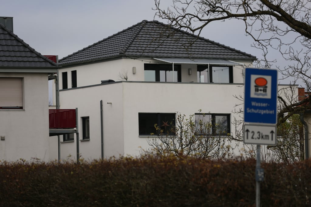 In diesem Haus an der Kasseler Straße in Bielefeld-Ummeln soll Ende November vergangenen Jahres ein Säugling unmittelbar nach der Geburt ermordet worden sein.&nbsp;