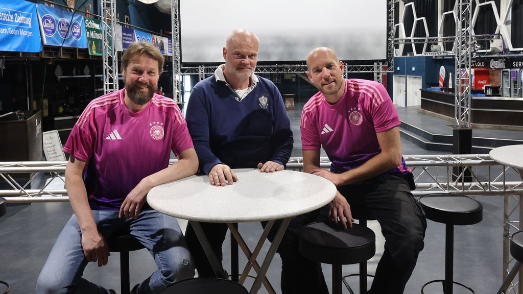 Public Viewing in Münster Die Vorfreude in der Hafenarena steigt