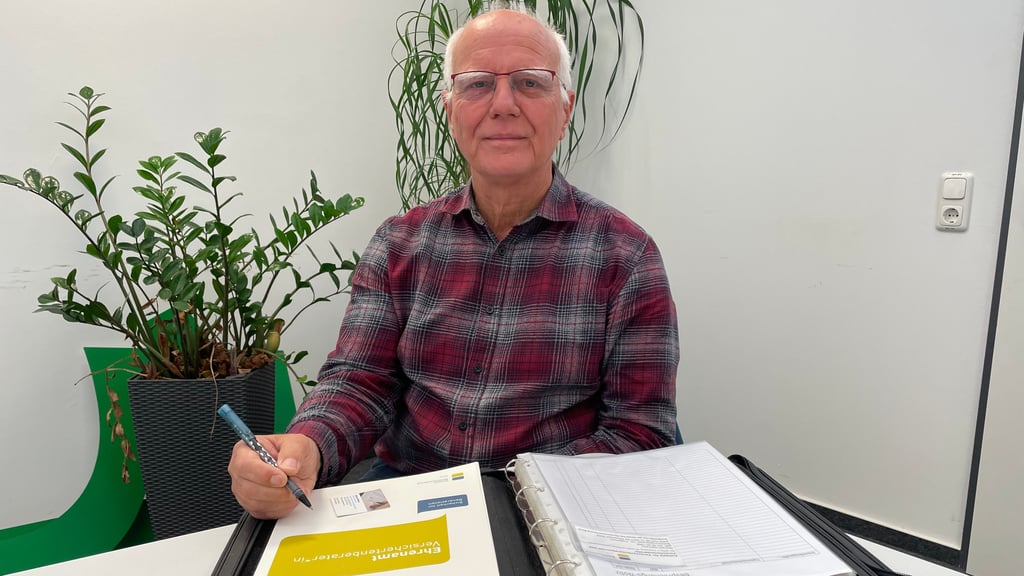 Paderborn: Versichertenberater hilft beim Thema Rente