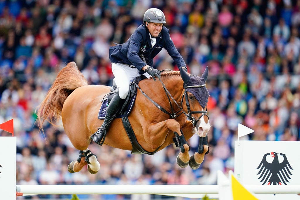 Springreiter Thieme feiert Sieg im Großen Preis des CHIO