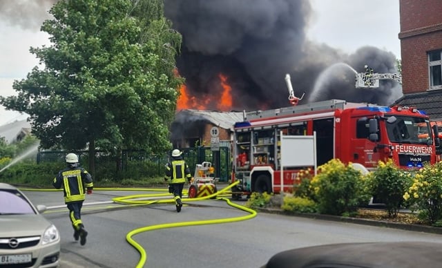 Wunderschöne Großbrand In Steinhagen Bild