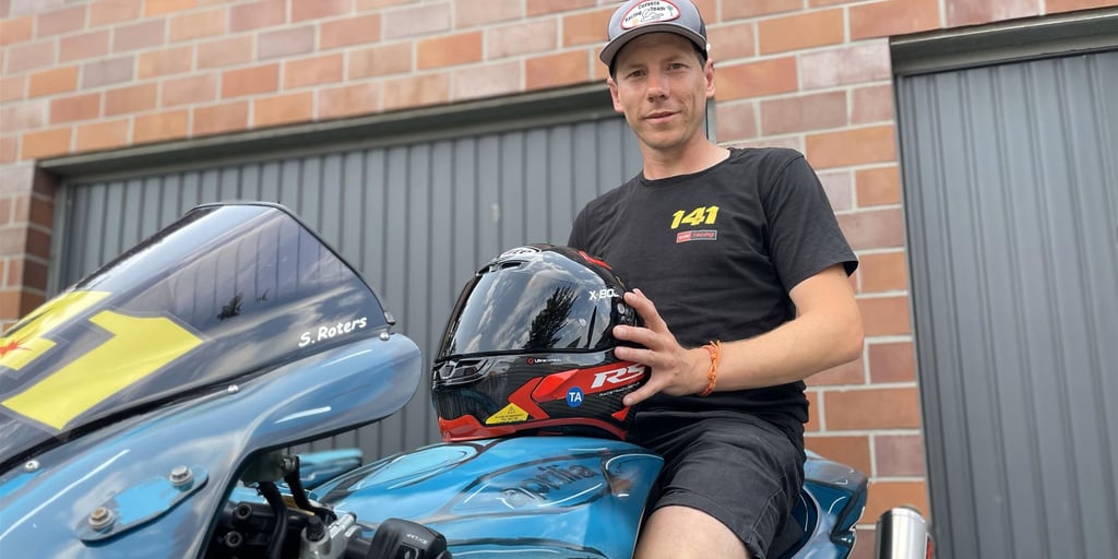 Seitdem er 18 Jahre alt ist, fährt der erste Vereinsvorsitzende des SV Eggerode Sebastian Roters ein Motorrad.