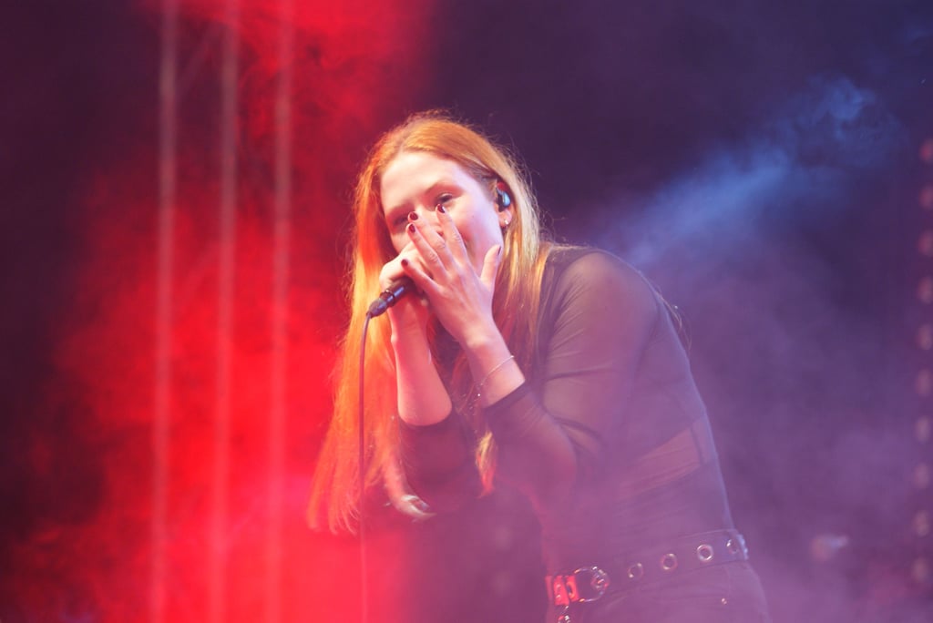 Pia Teutenberg („Lost in Paradise“) heizte mit ihrer rockigen Stimme den Besuchern ein. Die Band gewann am Ende das Festival.