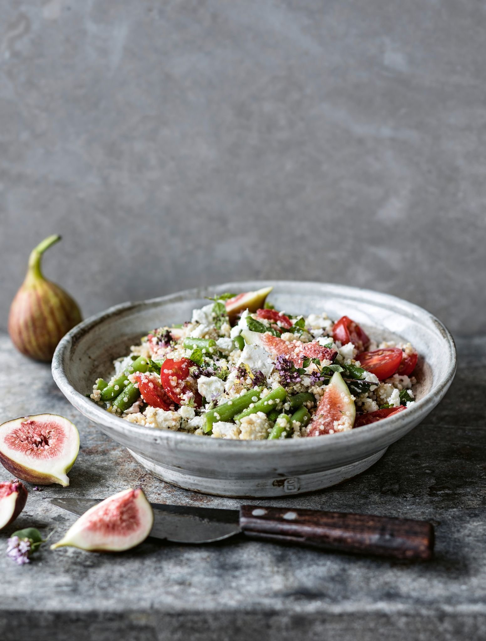 Quinoa-Salat mit Feigen, Feta und grünen Bohnen