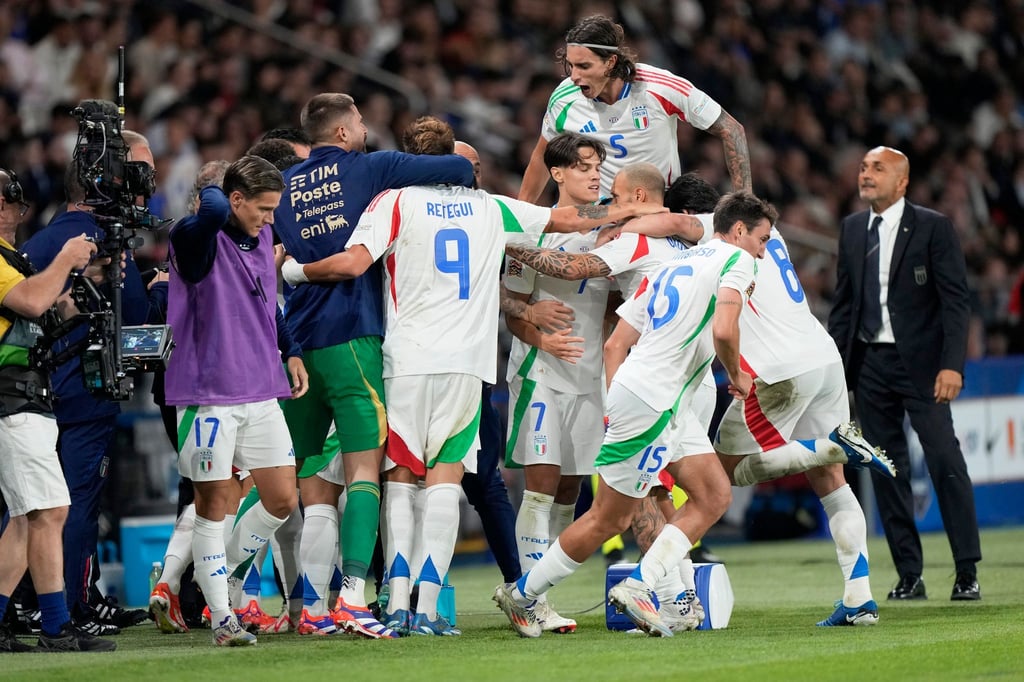 Strong start for Italy with victory against France