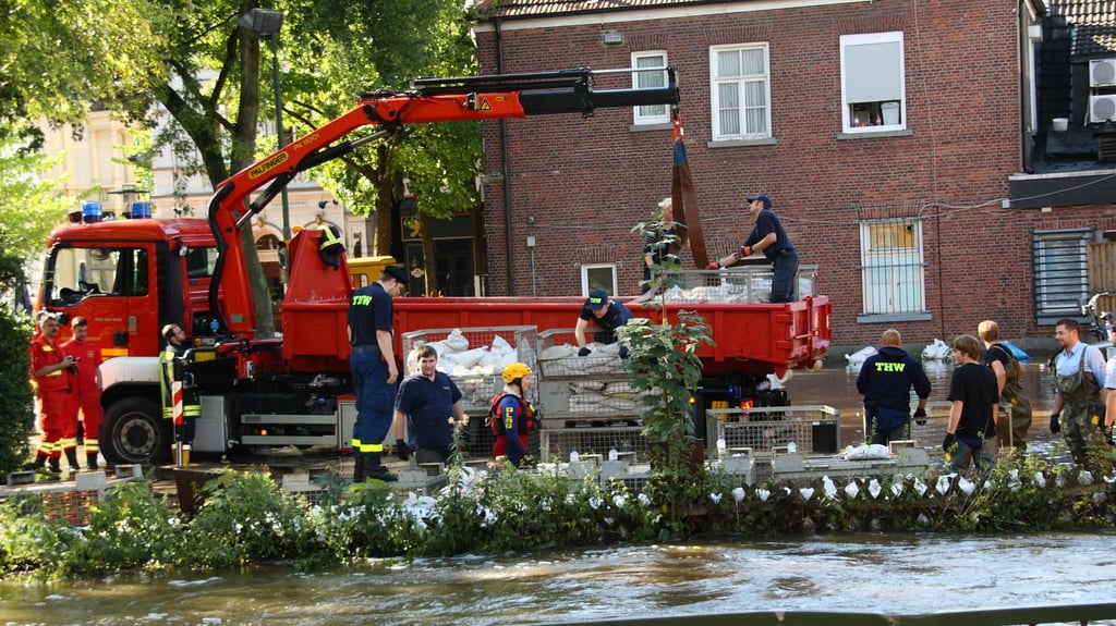 Die Dinkel Trat 2010 went over the Ufer and verursachte an otherem in the Bahnhofstraße to a high wasser situation.