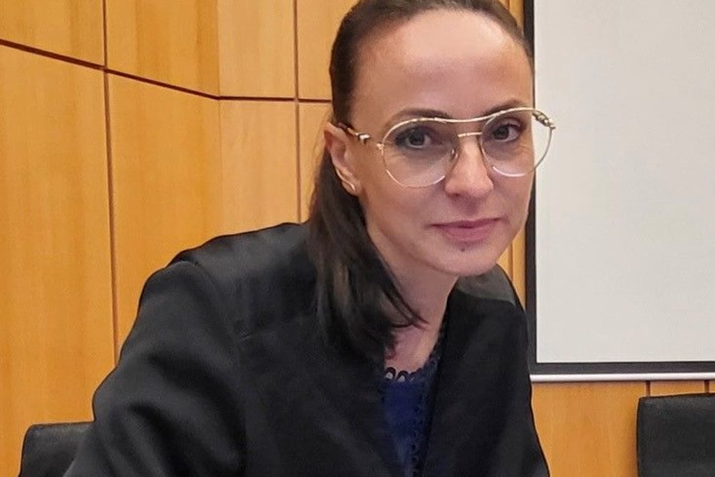 Anw-ltin-aus-M-nster-verteidigt-bei-spektakul-rem-Cum-Ex-Verfahren