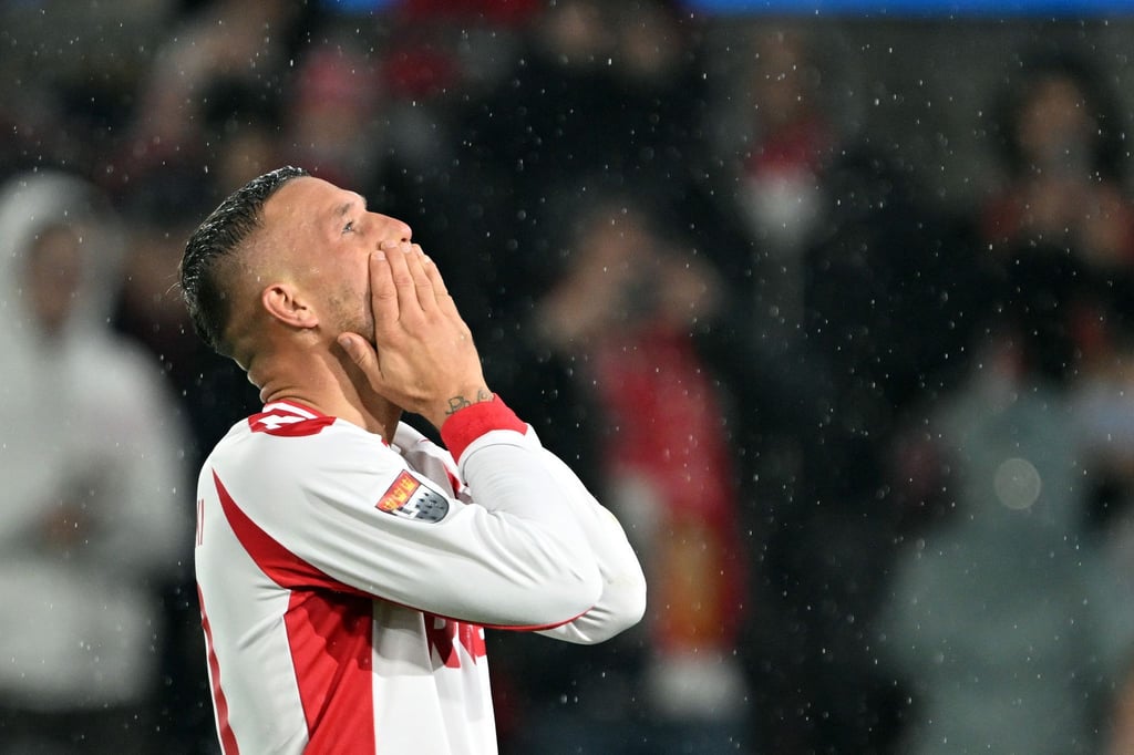 Rückkehr erwünscht Köln umwirbt Kultfigur Podolski