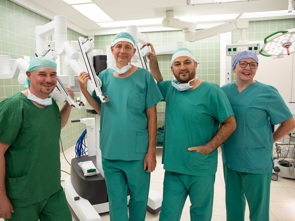 Urologie Praxis Warstein/belecke - Mohamad Haidar Höxter: Ärzte im St.-Ansgar-Krankenhaus setzen auf robotische Chirurgie