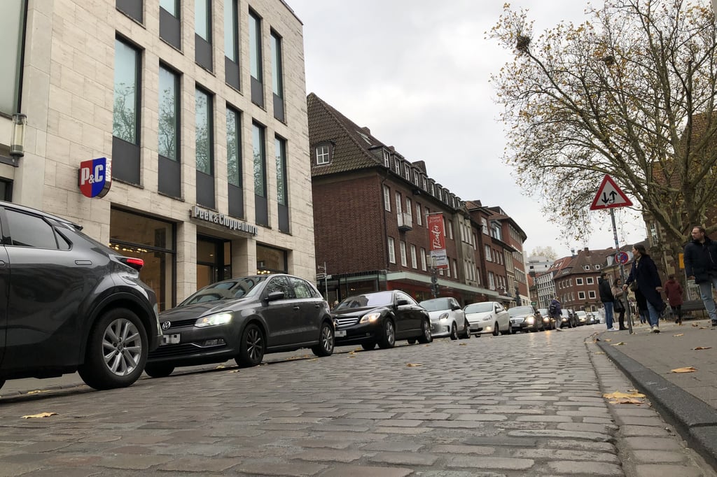 Versuchter-Bankraub-32-J-hriger-z-ckt-langes-Messer