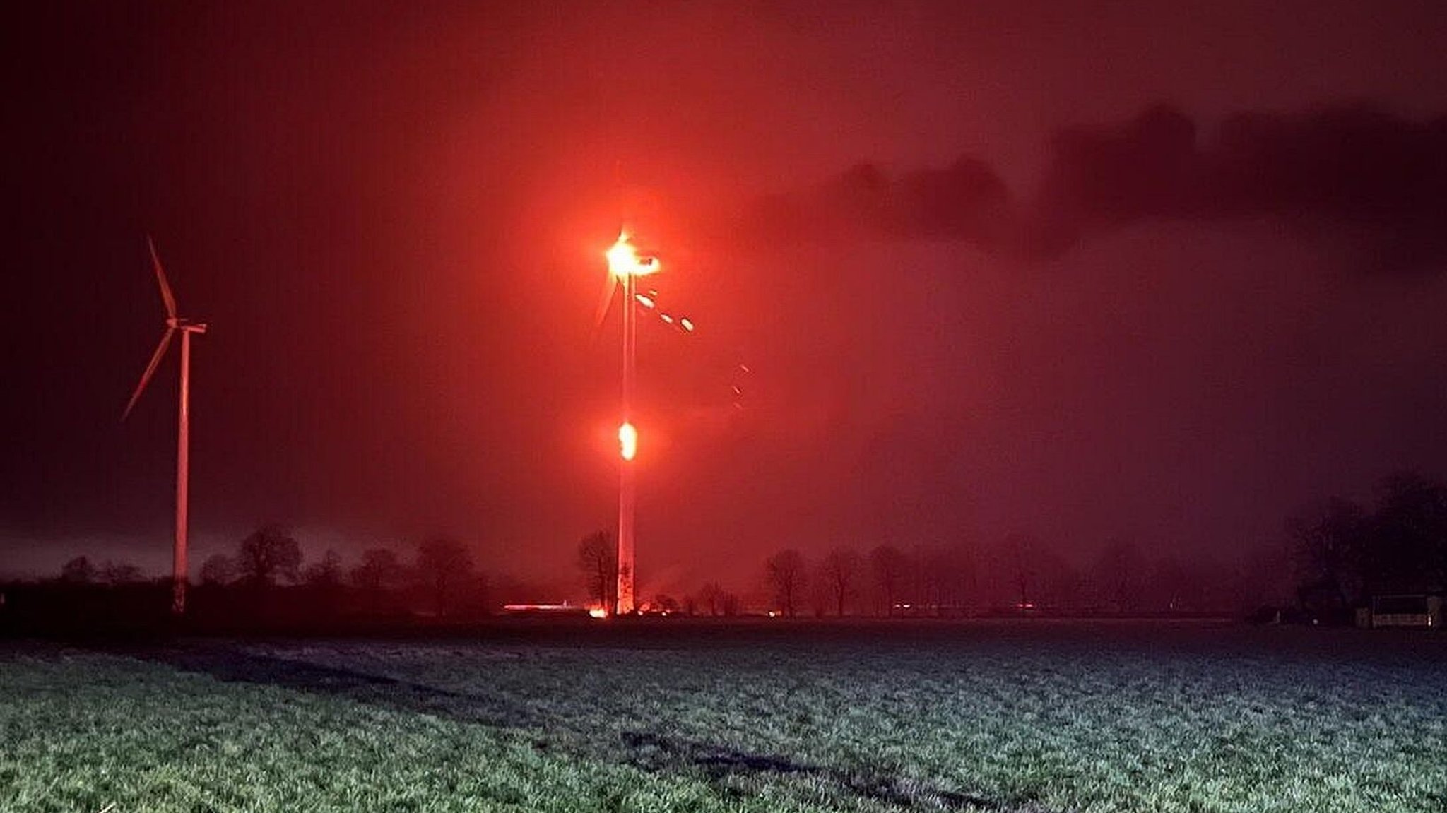 Gildehaus: Windkraftanlage brennt am Neujahrsabend ab