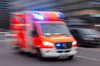 Der Autofahrer ist bei dem Unfall am 31. Januar in Altenbeken verletzt und in ein Krankenhaus transportiert worden (Symbolbild).