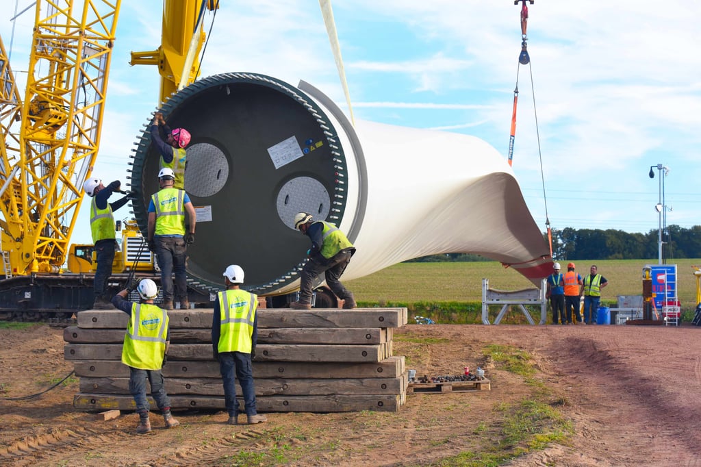 Paderborn und Höxter vorne: In NRW drehen sich 4026 Windräder