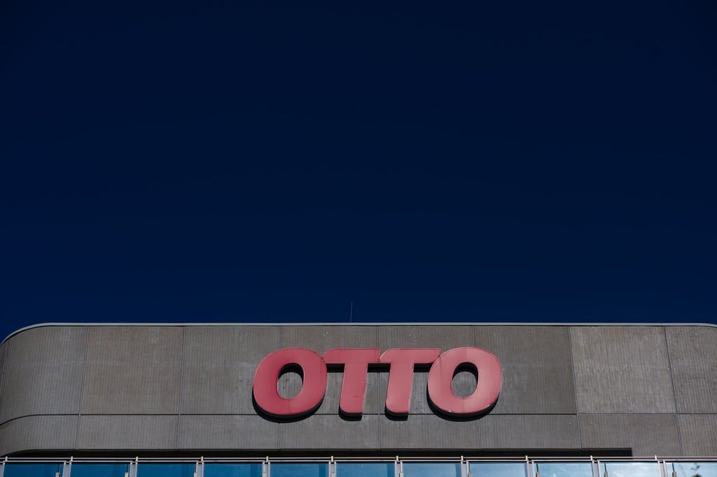 Otto-entl-sst-rund-480-Callcenter-Mitarbeiter