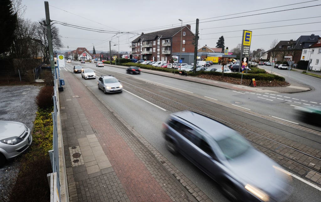 68 Parkplätze an der Jöllenbecker Straße fallen weg