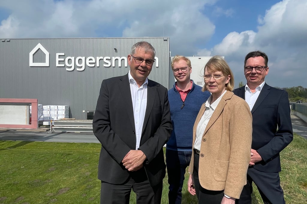 Ingenieur Karlgünter Eggersmann feiert 40. Dienstjubiläum in Halle