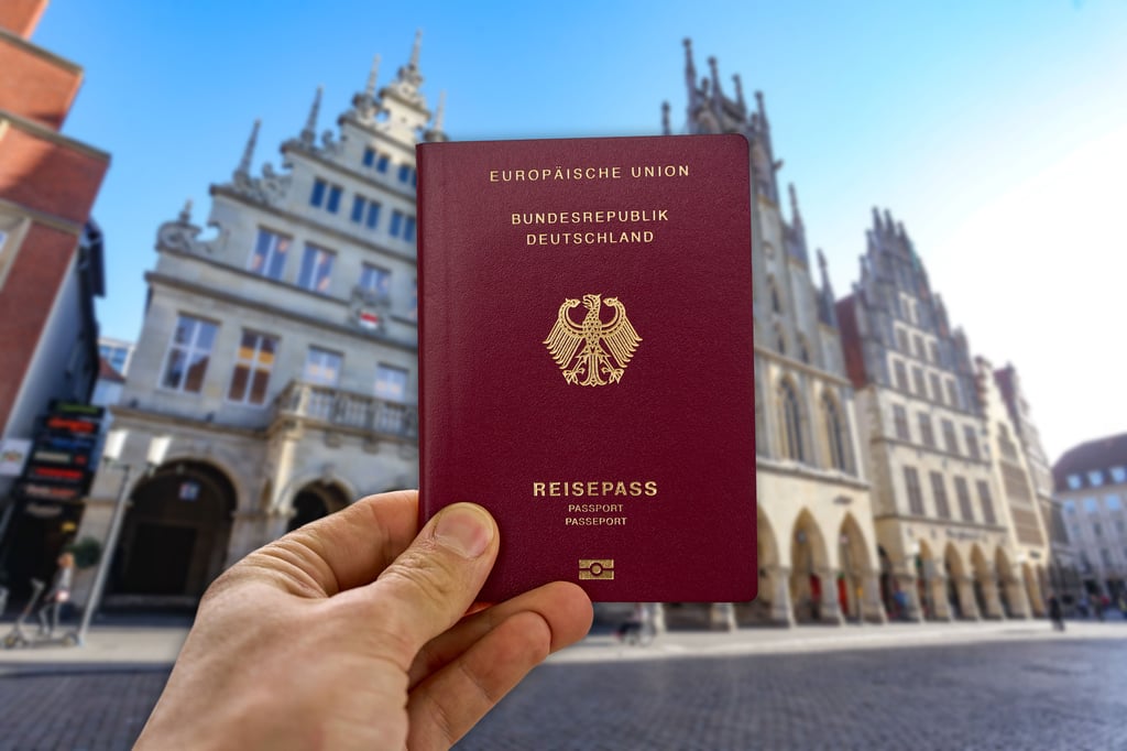 Wie Teuer Ist Ein Vorläufiger Reisepass Beglaubigung eines Reisepasses: Warum ist Münster so teuer?