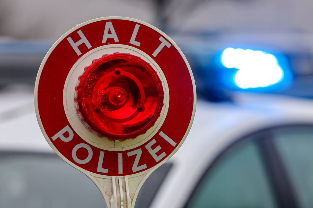 Mit-Drogen-hinterm-Steuer-erwischt