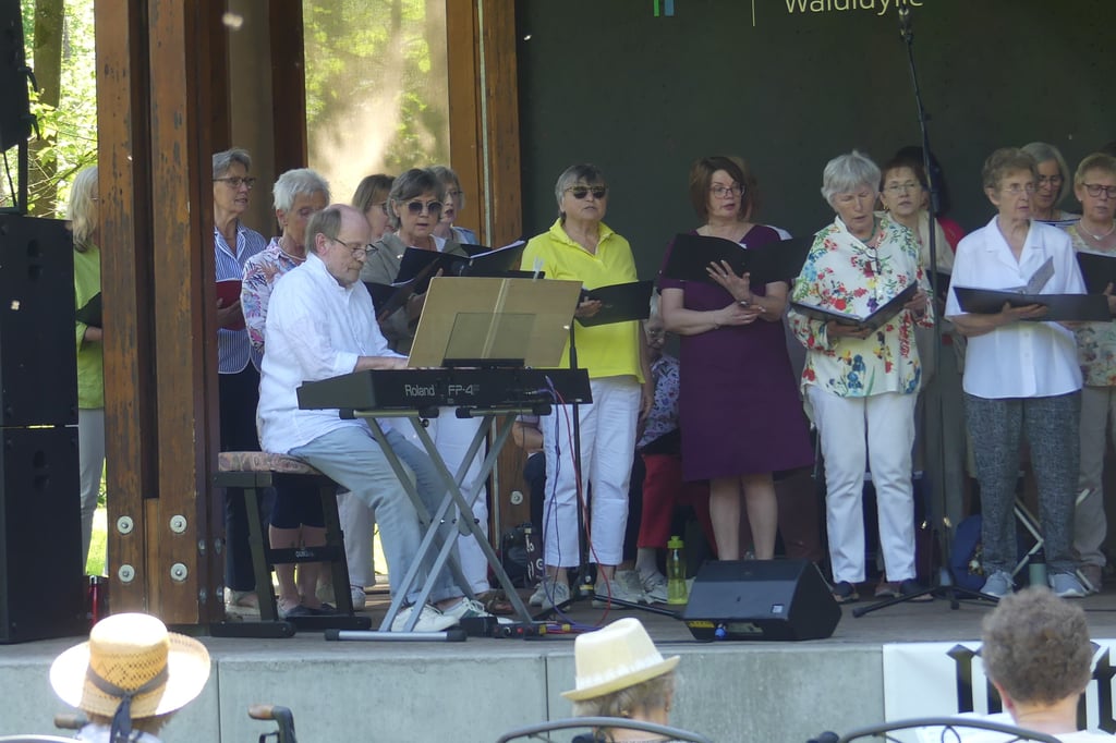 Den Mai wieder singend eingeläutet