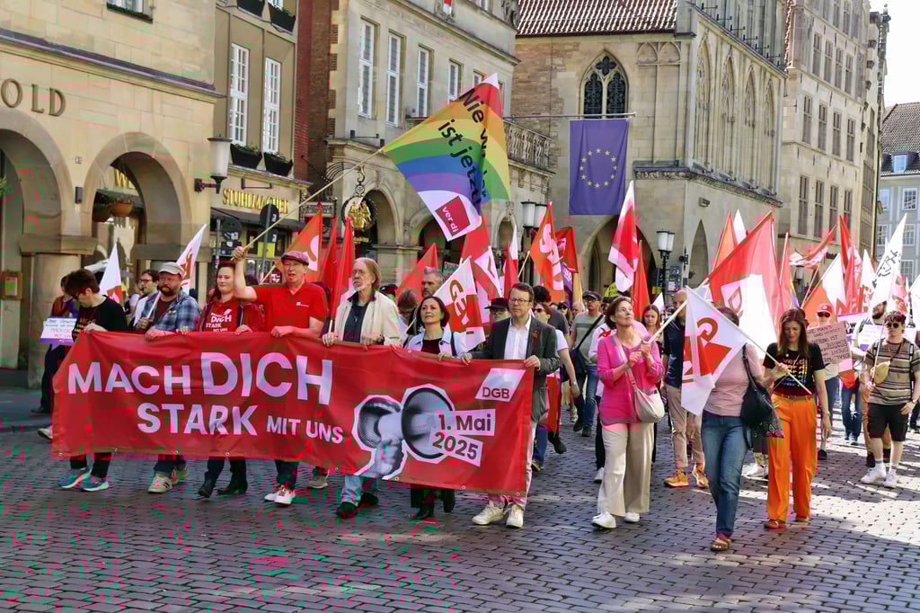 Gewerkschaften fordern Tarifbindung und soziale Gerechtigkeit