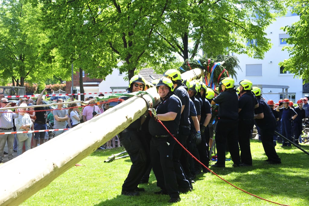 Die Löschgruppe Werste lädt zum 26. Maibaumfest in Bad Oeynhausen