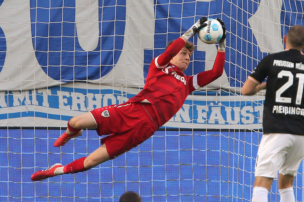 Kehrt-der-fitte-Schenk-sofort-ins-Preu-en-Tor-zur-ck-Schauen-wir-mal-