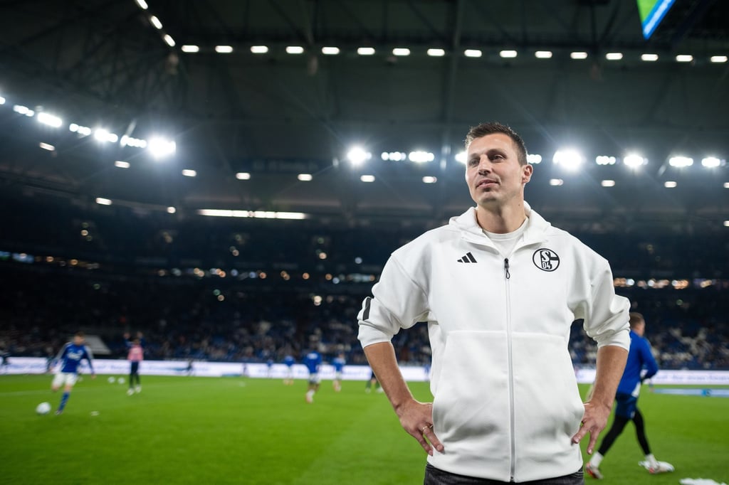 Schalke-mit-Interimscoach-Fimpel-ohne-zwei-in-D-sseldorf