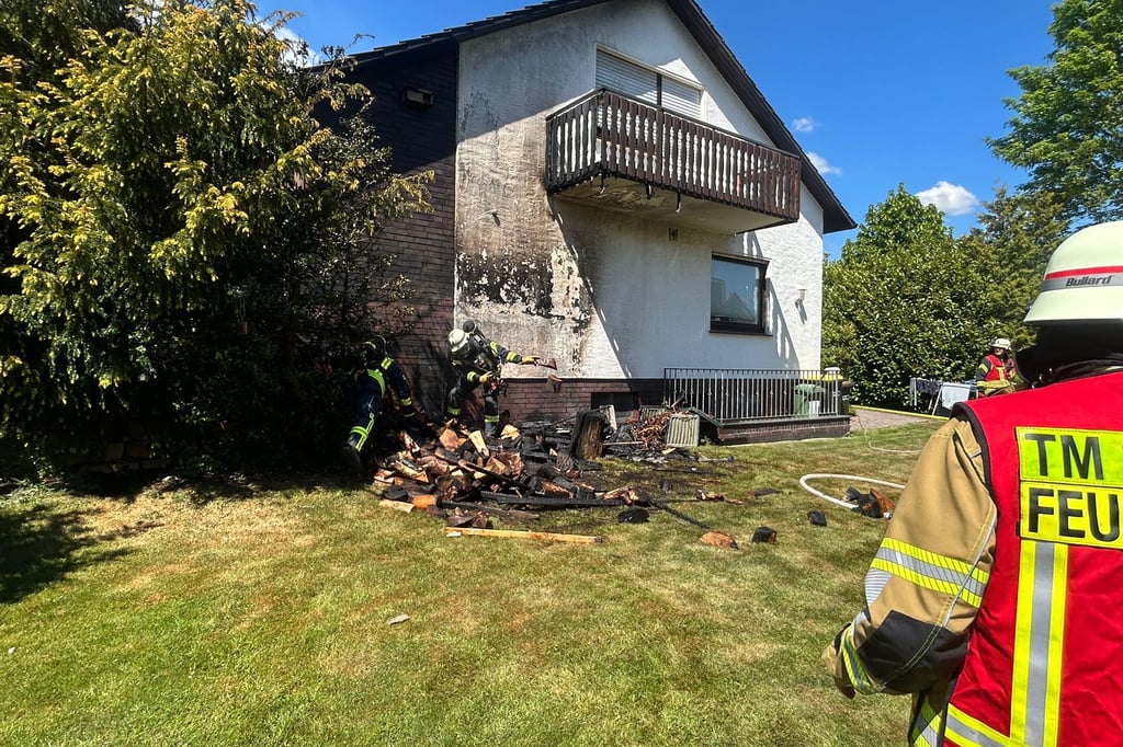 Feuerwehr rettet Wohnhaus