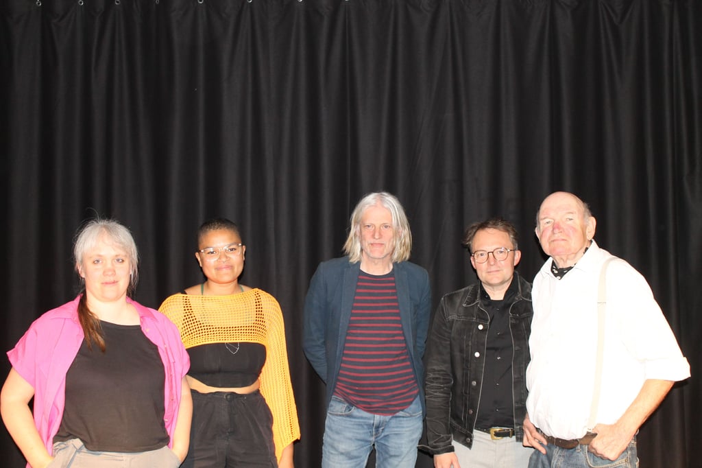 Black Box: Die Lesung des Wahnsinns