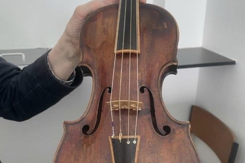 100.000 Euro teure Musikinstrumente im Zug vergessen