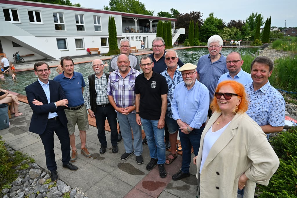 Saisonstart im Naturbad Menne