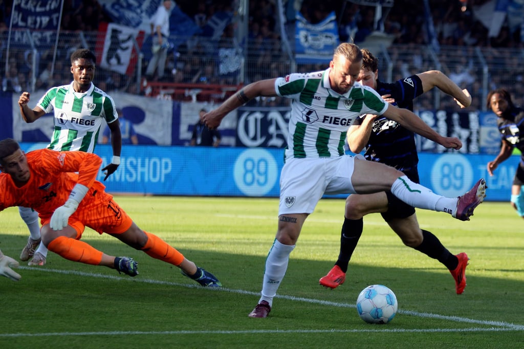 Hackentor-gegen-die-Hertha-Hendrix-f-r-Tor-des-Jahres-nominiert